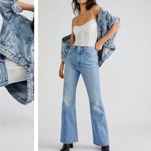 Levis 70s High Rise Flare